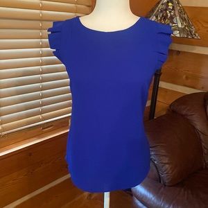 NWOT Monteau Los Angeles vivid blue top with ruffled sleeves